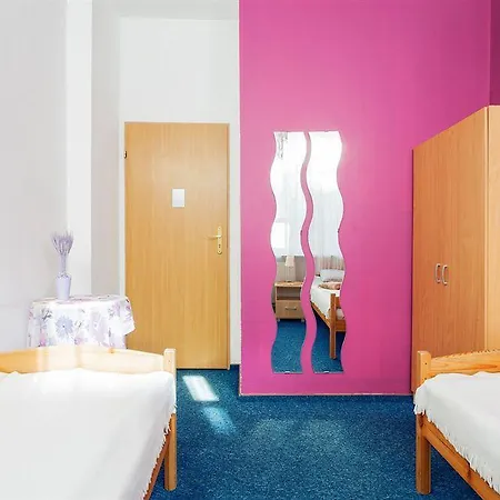 Puffa Hostal *