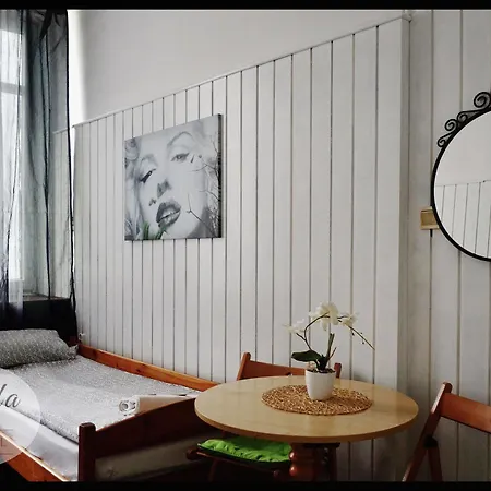 Puffa Hostal *